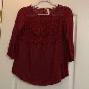 3/4 sleeve length red shirt with lace details